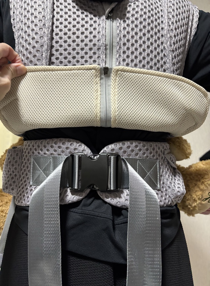 ベベスワン装着時のウエストバックル