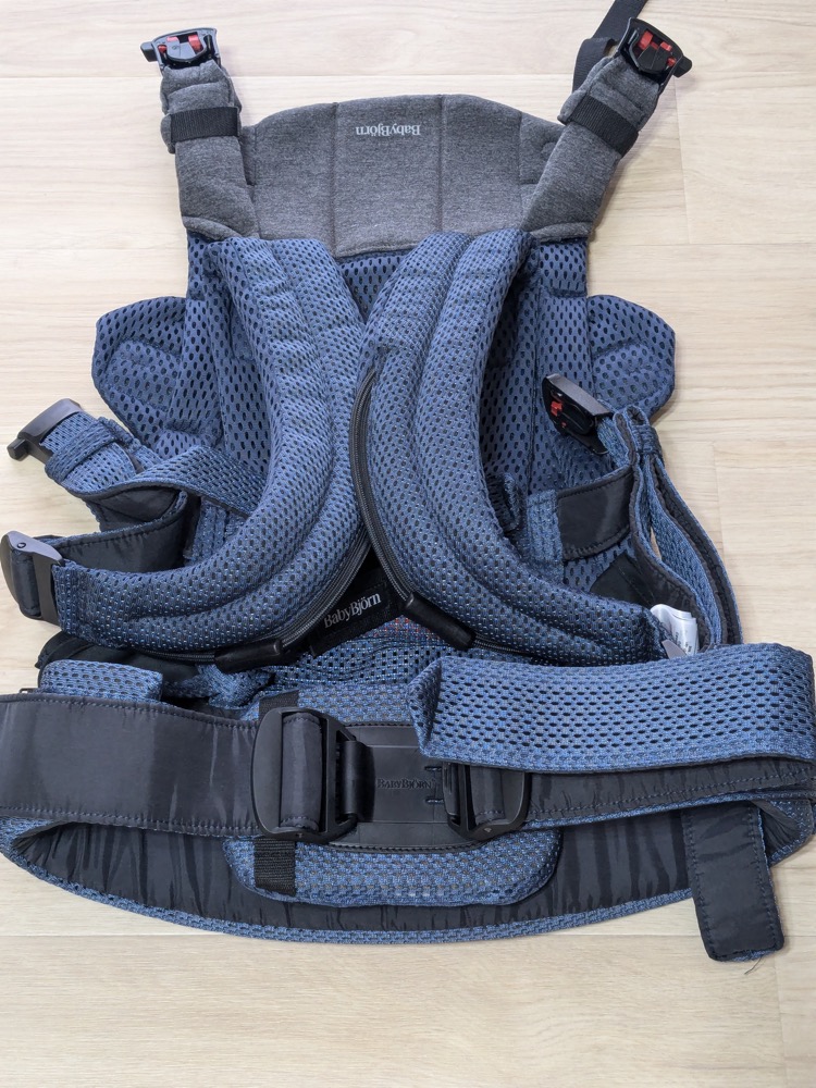 ハーモニー本体の裏側