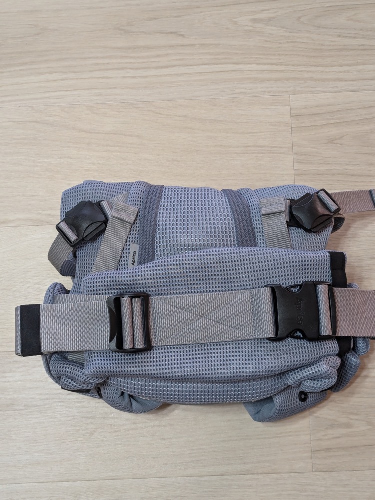 ラクリス本体を平置きした全体